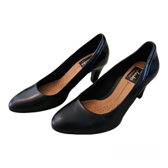Clarks Artisan Black High Heel Patent Leather and Leather Upper Size 6 - Picture 1 of 12